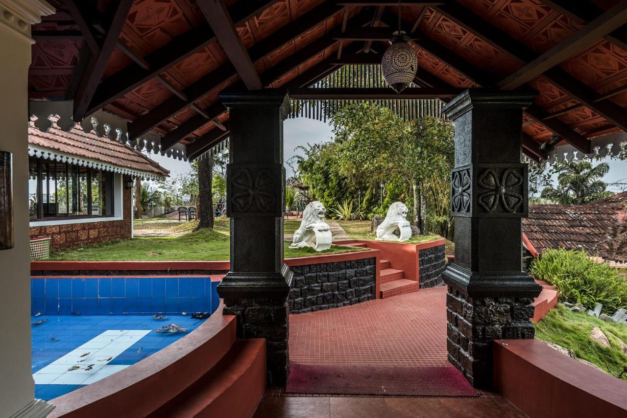 The Porcupine Castle Resort Мадикери Екстериор снимка
