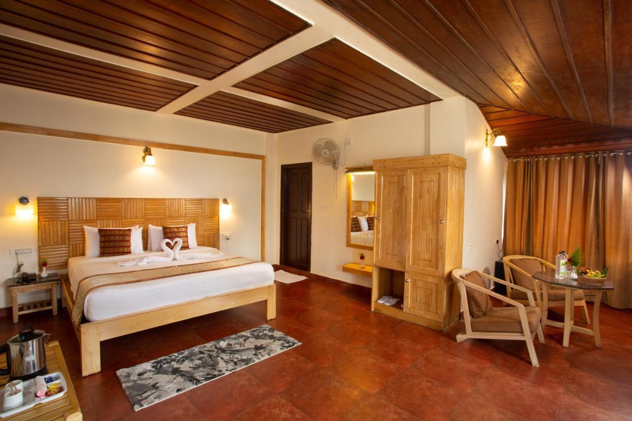 The Porcupine Castle Resort Мадикери Екстериор снимка